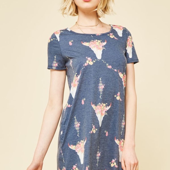 SOLD OUT💫Boho bull floral pocket tee shirt dress - Picture 7 of 8